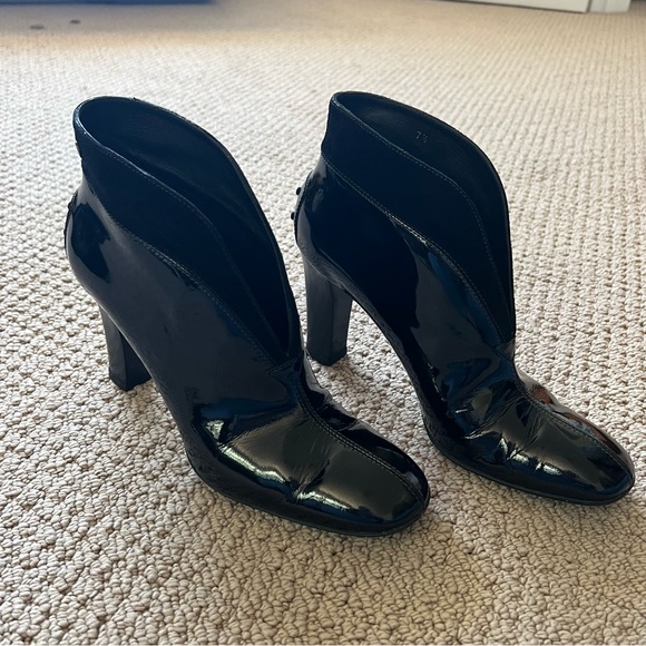 Black Patent Leather Tod’s Booties - Size 7.5 - Picture 1 of 5